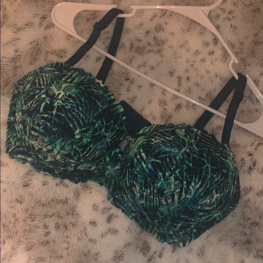 Victoria’s Secret PINK Date Push Up Bra